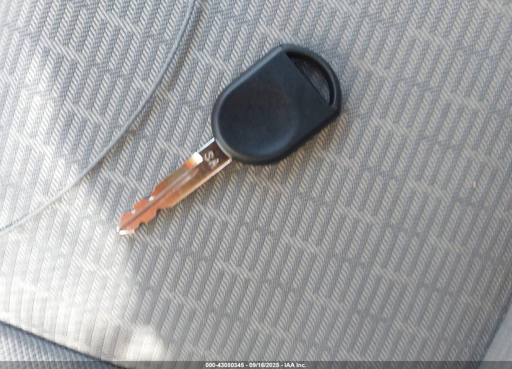 2010 FORD FUSION VIN: 3FAHP0HG8AR180318