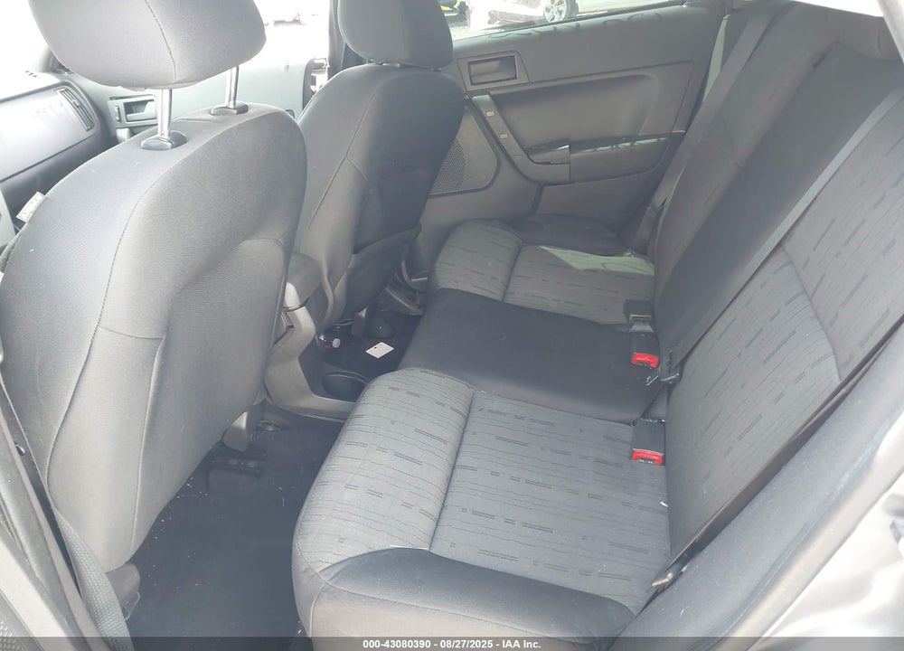 2011 FORD FOCUS VIN: 1FAHP3FN6BW125500