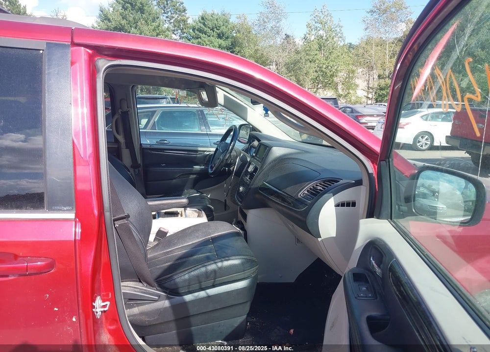 2014 CHRYSLER TOWN & COUNTRY TOURING VIN: 2C4RC1BG4ER332454