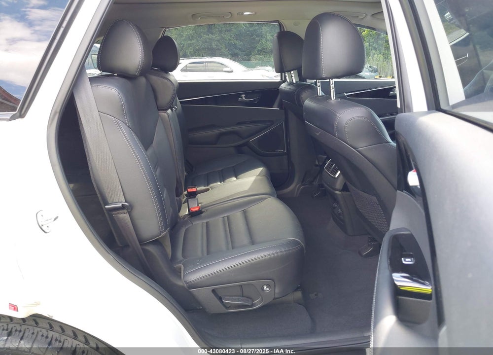 2020 KIA SORENTO 3.3L SX VIN: 5XYPKDA50LG674951
