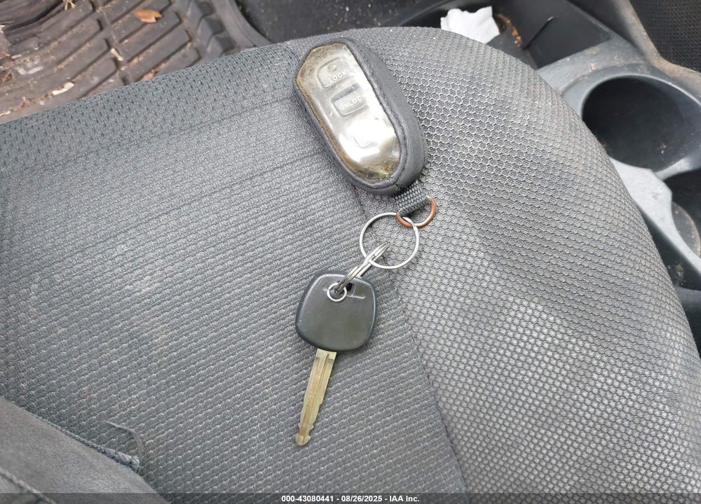 2008 TOYOTA MATRIX VIN: 2T1KR32E38C697383