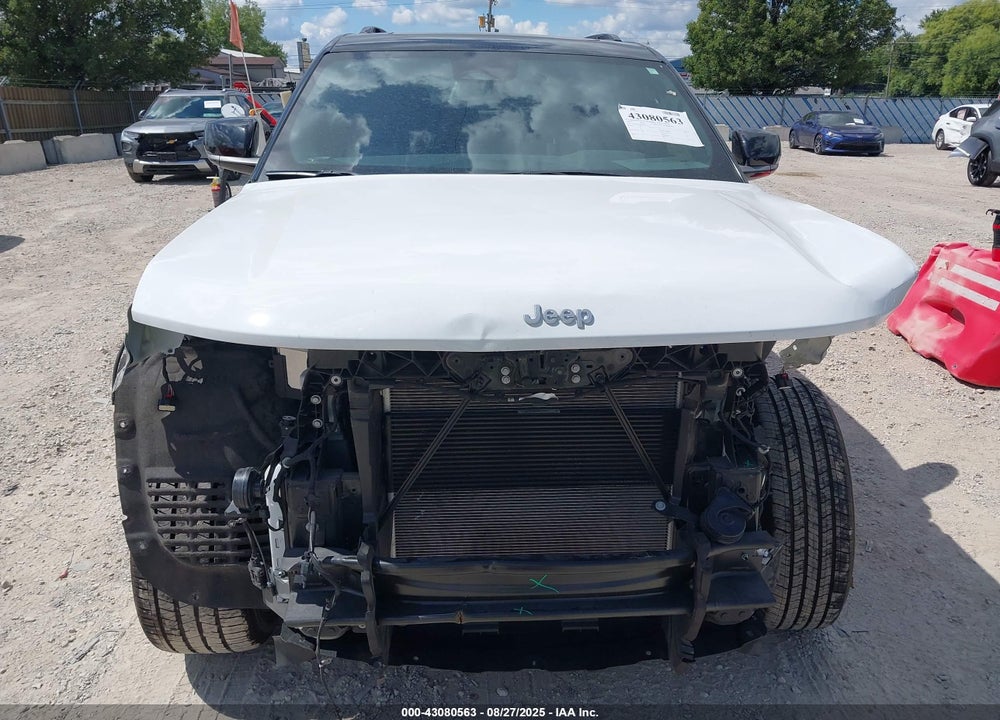 2025 JEEP GRAND CHEROKEE L VIN: 1C4RJKEG0S8645810