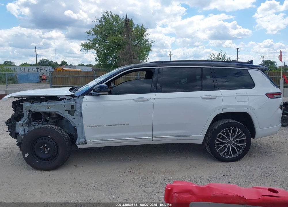 2025 JEEP GRAND CHEROKEE L VIN: 1C4RJKEG0S8645810