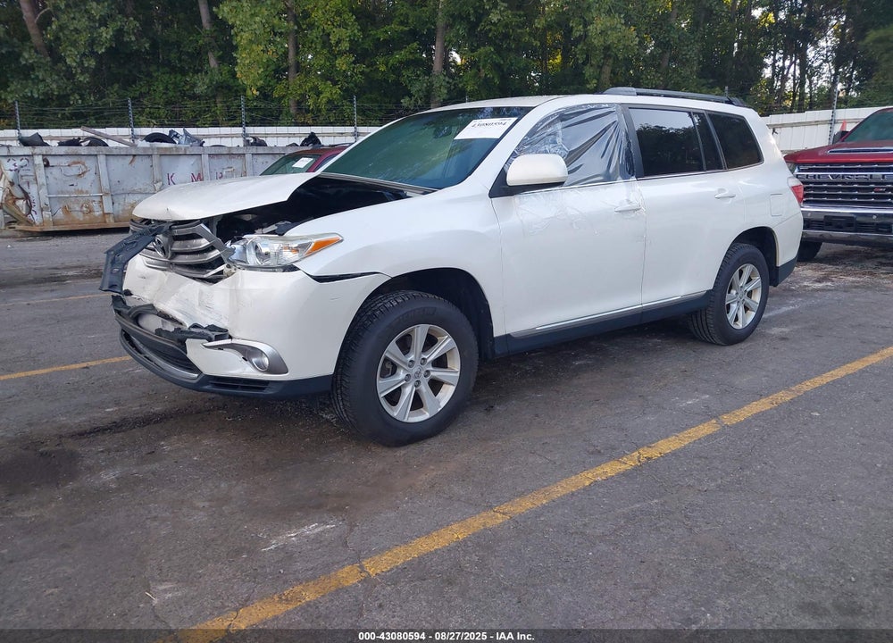 2013 TOYOTA HIGHLANDER VIN: 5TDBK3EH0DS180120