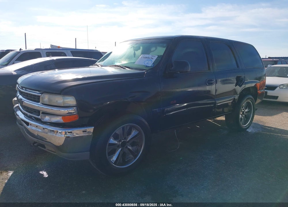 2001 CHEVROLET TAHOE LS VIN: 1GNEC13TX1J102353