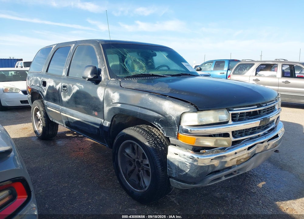 2001 CHEVROLET TAHOE LS VIN: 1GNEC13TX1J102353