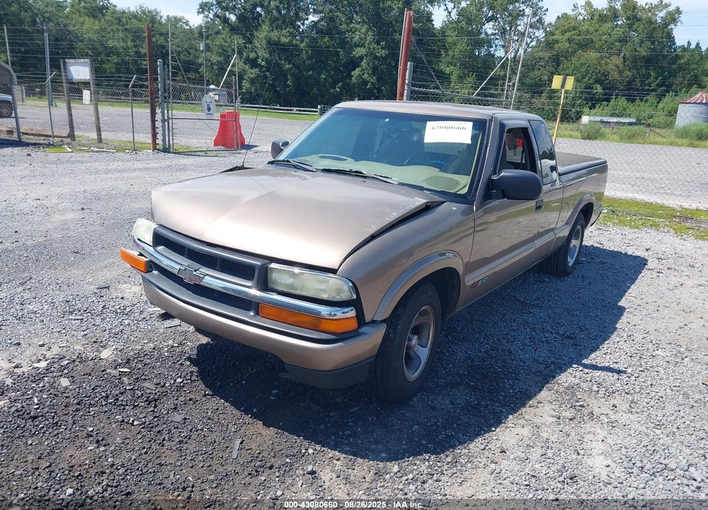 2002 CHEVROLET S-10 LS VIN: 1GCCS19W528260693