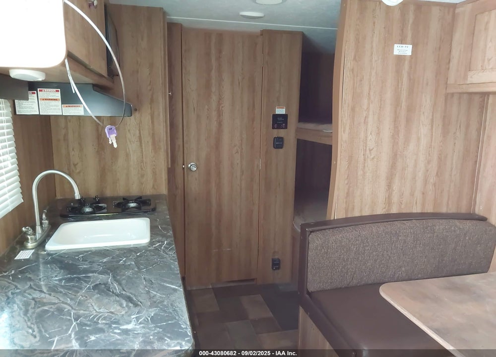 2017 SPRINGDALE SM1800BH17 VIN: 4YDT18012HW154295