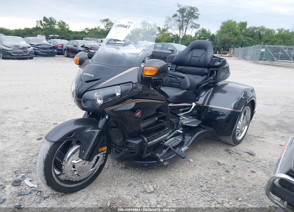 2016 HONDA GL1800 VIN: JH2SC68G4GK401058