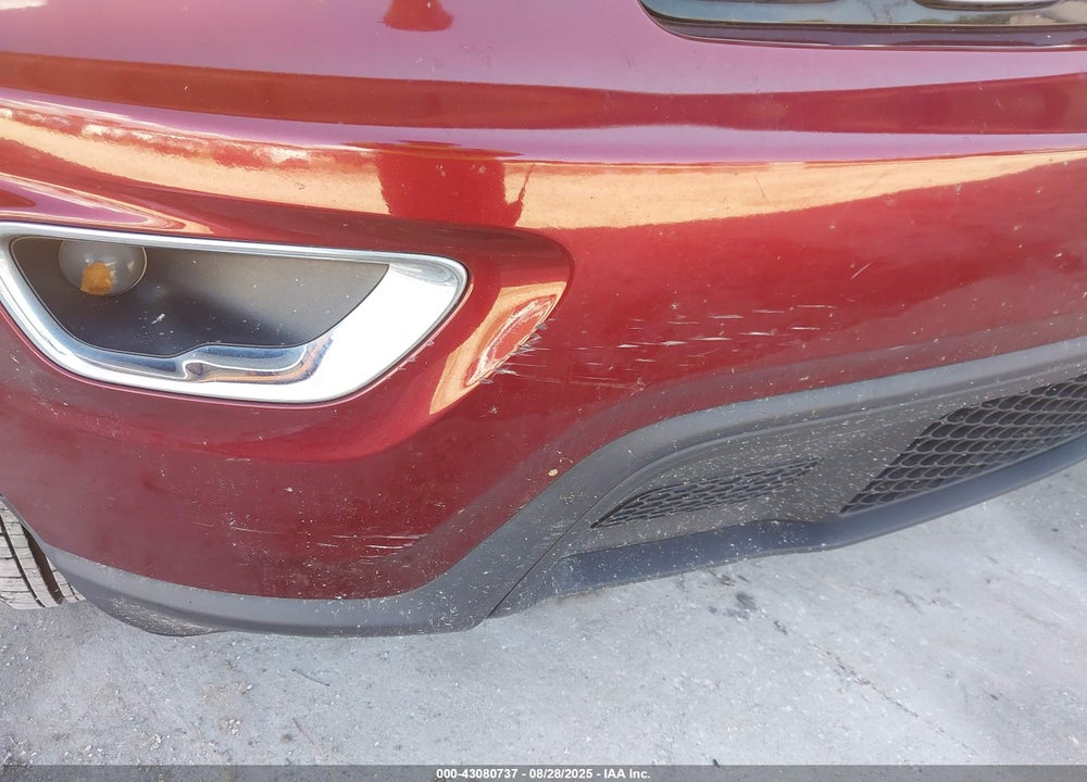 2021 JEEP GRAND CHEROKEE VIN: 1C4RJEAG5MC625351