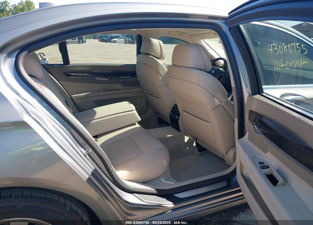 2011 BMW 7 SERIES VIN: WBAKC8C57BC433478