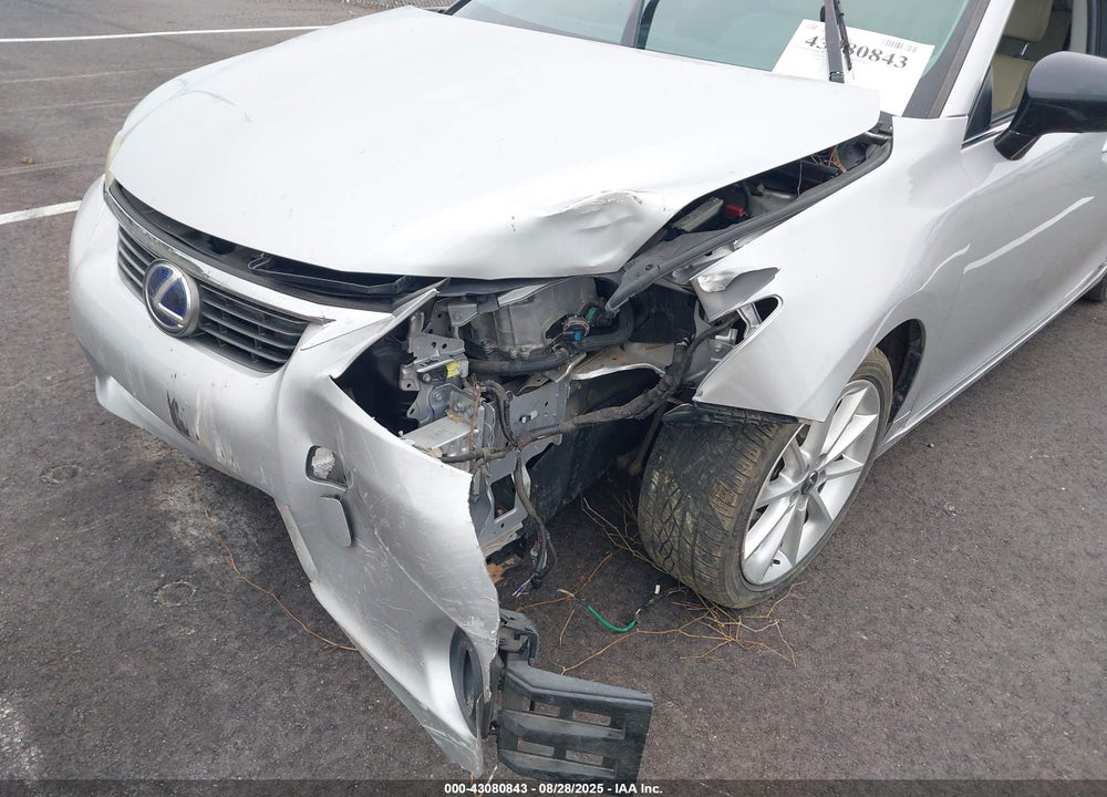 2011 LEXUS CT 200H VIN: JTHKD5BH3B2043170