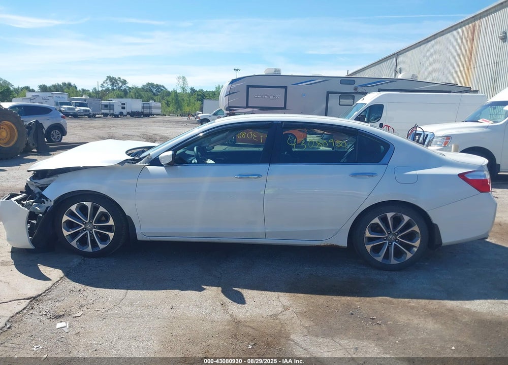 2015 HONDA ACCORD VIN: 1HGCR2F51FA021803