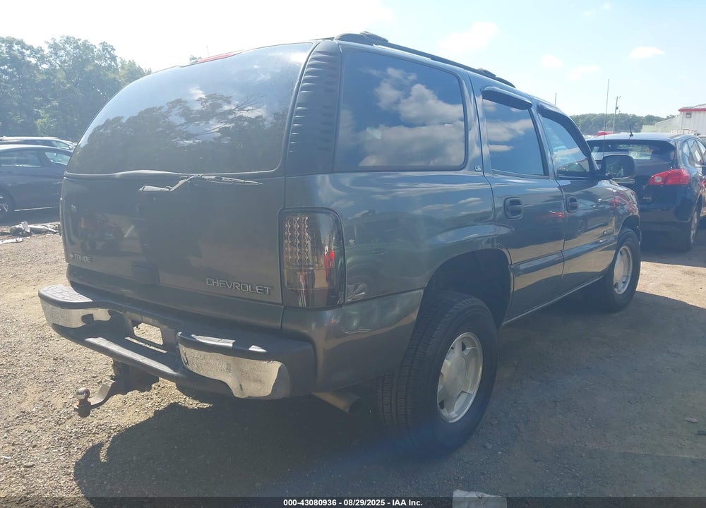 2001 CHEVROLET TAHOE LS VIN: 1GNEC13T01R137713