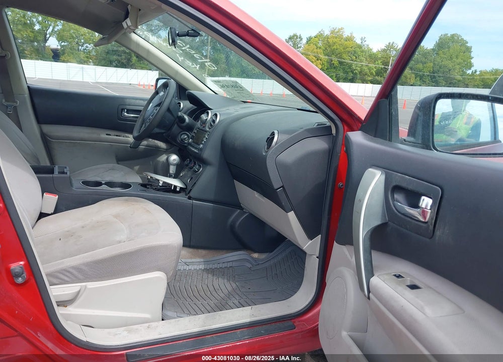 2015 NISSAN ROGUE VIN: JN8AS5MT7FW162010