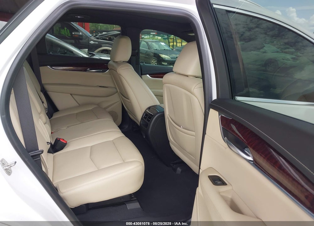 2019 CADILLAC XT5 VIN: 1GYKNFRS4KZ256829