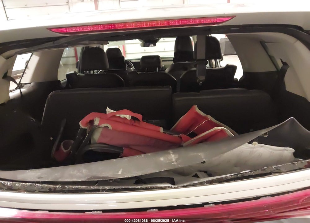 2022 KIA CARNIVAL MPV LX SEAT PACKAGE VIN: KNDNB4H39N6130692