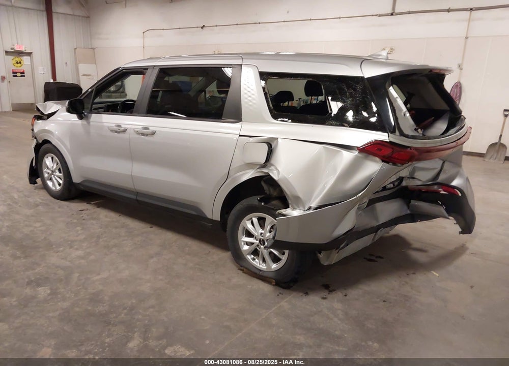 2022 KIA CARNIVAL MPV LX SEAT PACKAGE VIN: KNDNB4H39N6130692
