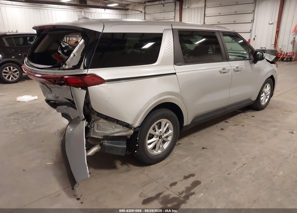 2022 KIA CARNIVAL MPV LX SEAT PACKAGE VIN: KNDNB4H39N6130692