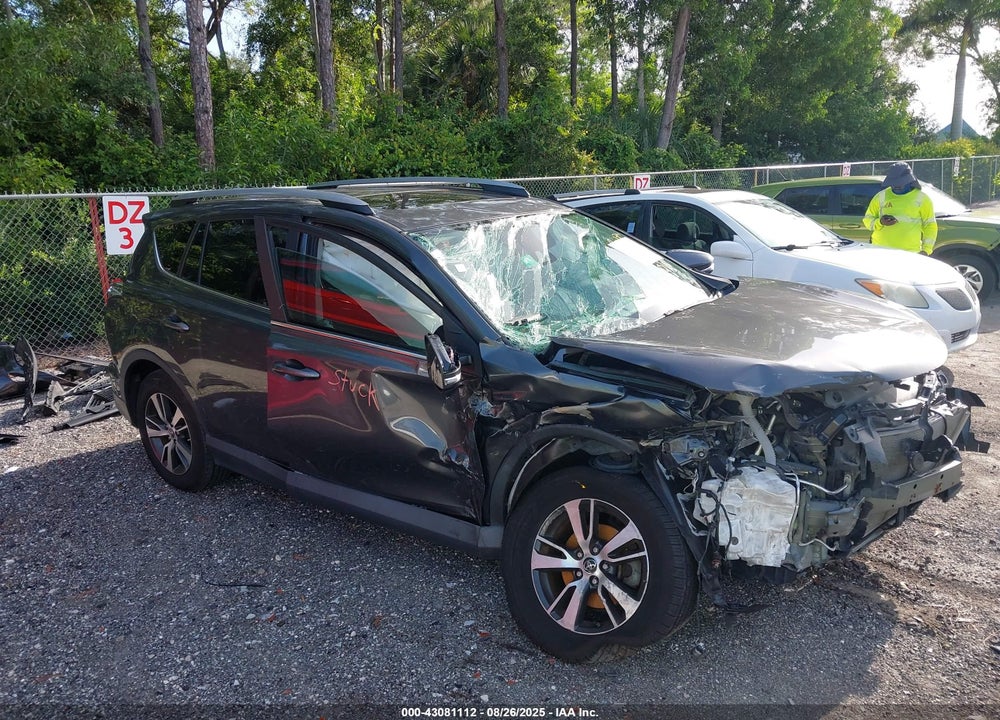 2018 TOYOTA RAV4 XLE VIN: 2T3WFREVXJW510175
