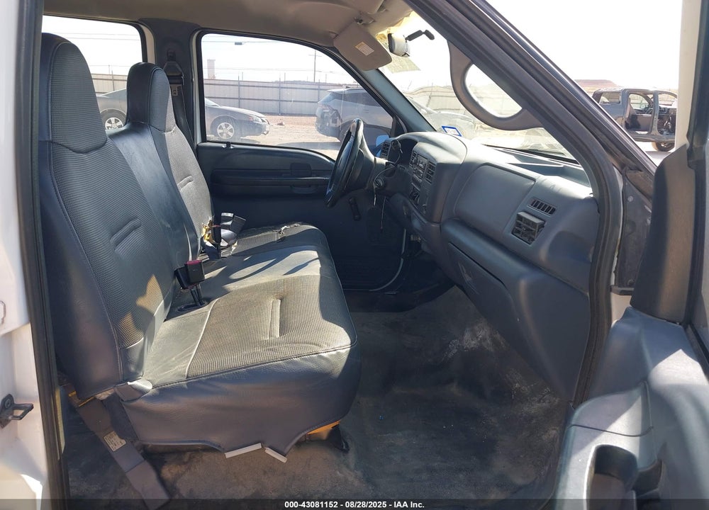 2000 FORD F-250 LARIAT/XL/XLT VIN: 1FTNW20L5YEC41612