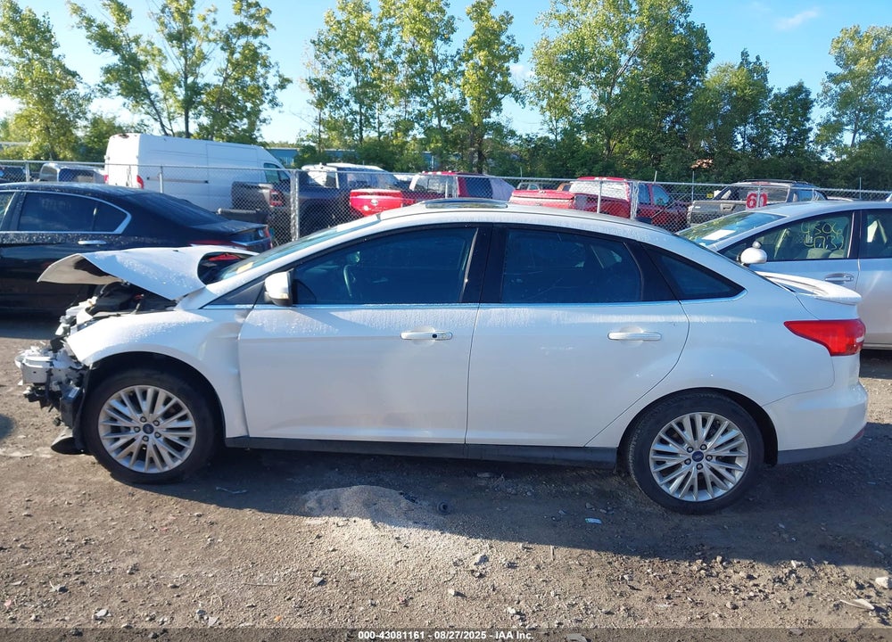 2015 FORD FOCUS VIN: 1FADP3J20FL300536