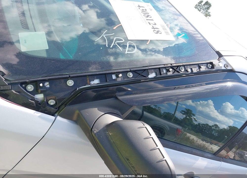 2015 FORD EXPLORER VIN: 1FM5K7B8XFGA44434