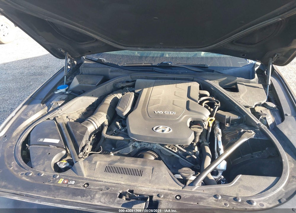 2015 HYUNDAI GENESIS VIN: KMHGN4JE4FU084175