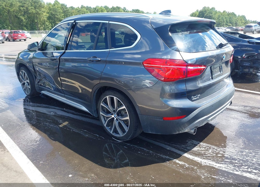 2017 BMW X1 VIN: WBXHT3C39H5F87921