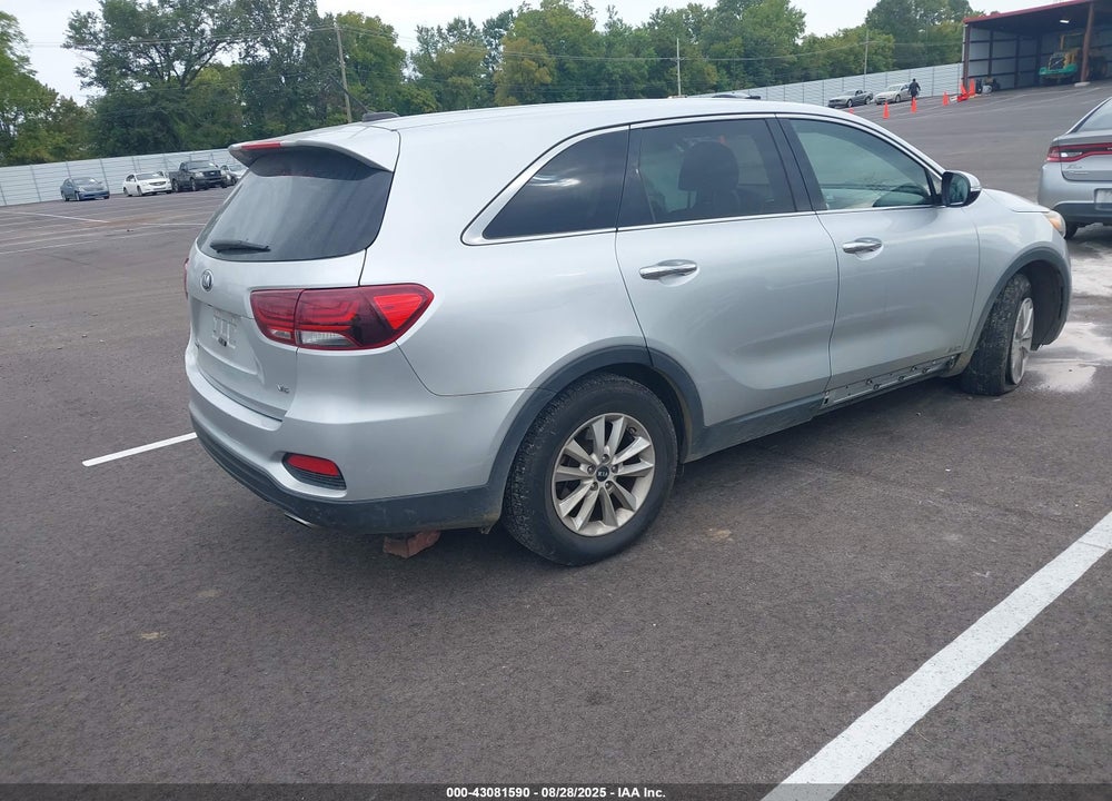 2019 KIA SORENTO VIN: 5XYPGDA56KG449501