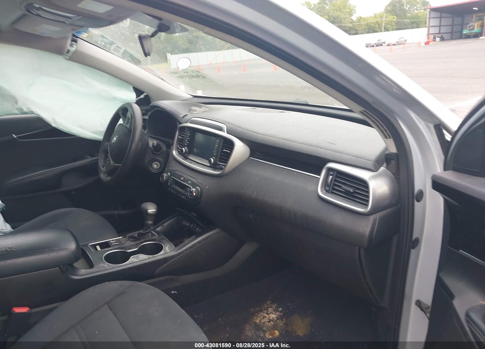 2019 KIA SORENTO VIN: 5XYPGDA56KG449501