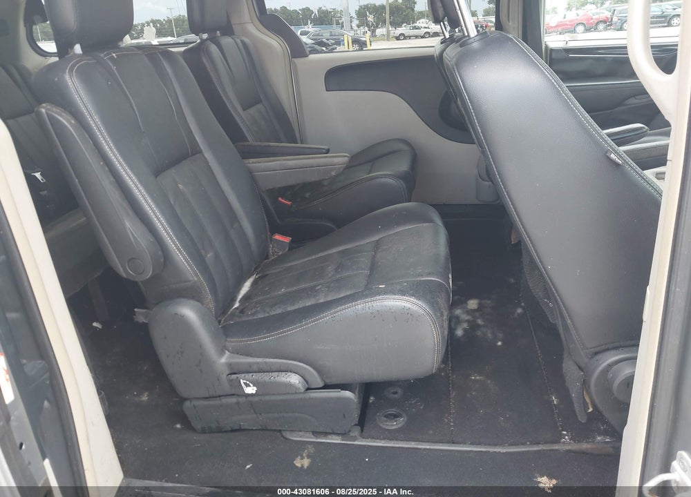 2013 CHRYSLER TOWN & COUNTRY TOURING VIN: 2C4RC1BG8DR677582