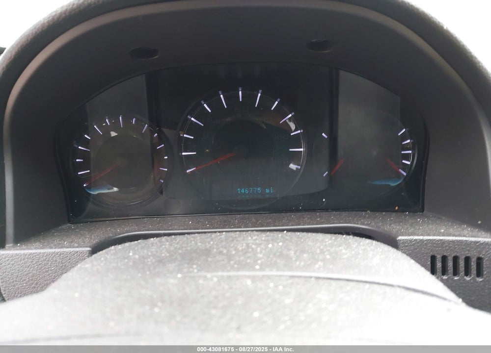 2011 FORD FUSION VIN: 3FAHP0HA2BR329738