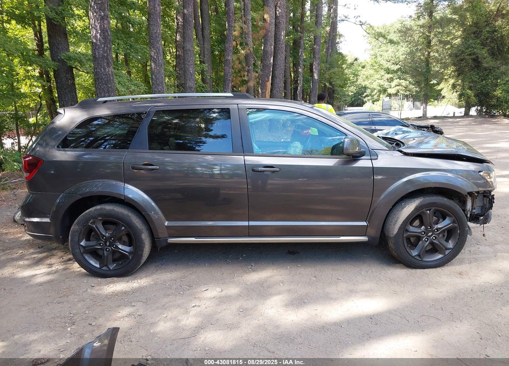 2018 DODGE JOURNEY CROSSROAD AWD VIN: 3C4PDDGGXJT388453