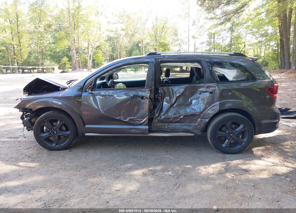 2018 DODGE JOURNEY CROSSROAD AWD VIN: 3C4PDDGGXJT388453