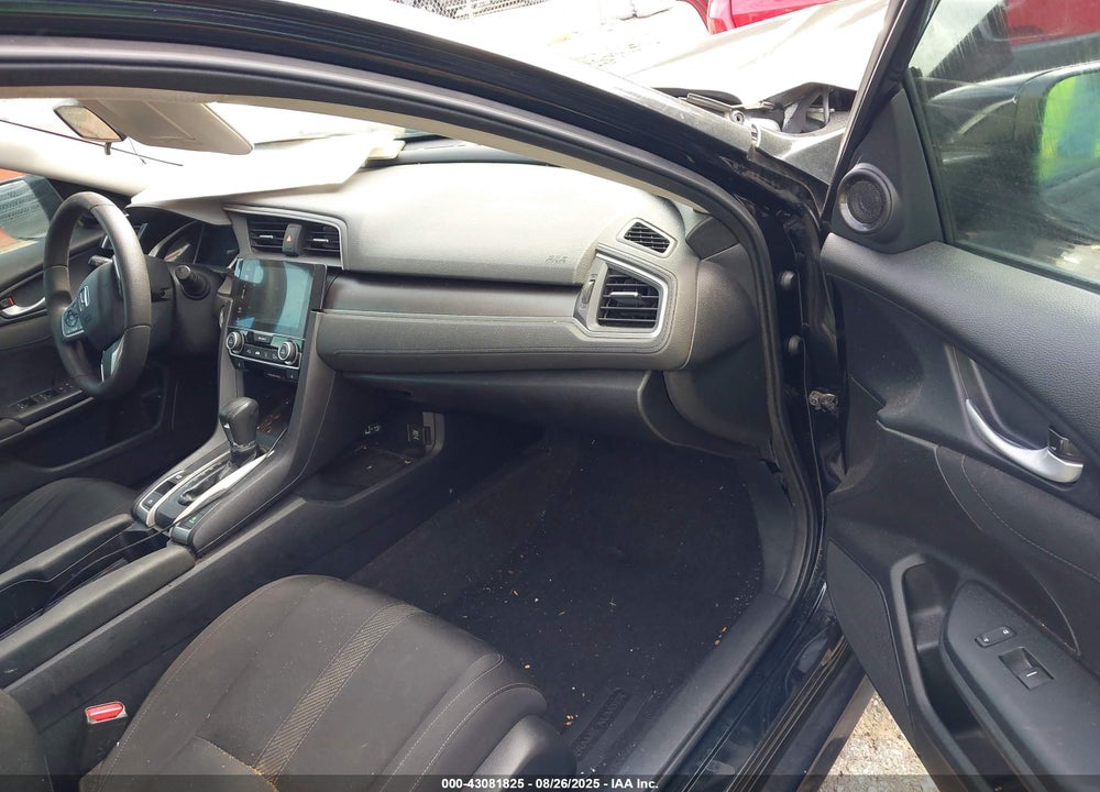 2016 HONDA CIVIC VIN: 19XFC2F86GE058190