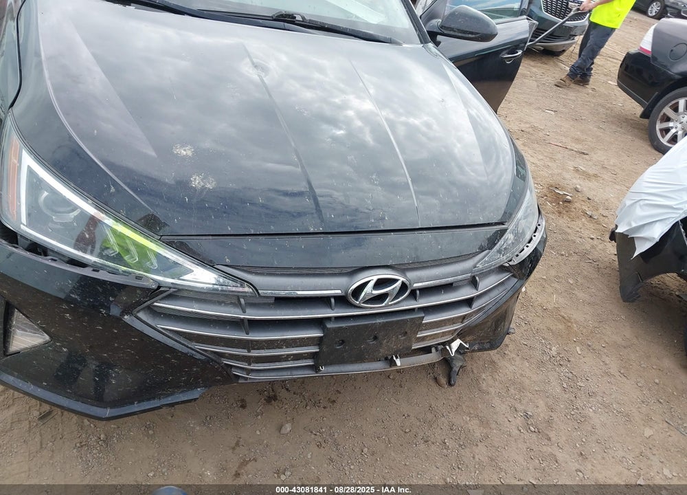 2020 HYUNDAI ELANTRA SE VIN: 5NPD74LF2LH525475