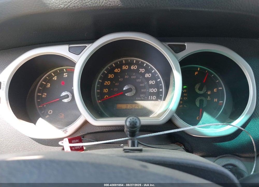 2004 TOYOTA 4RUNNER LIMITED V8 VIN: JTEBT17R640030583