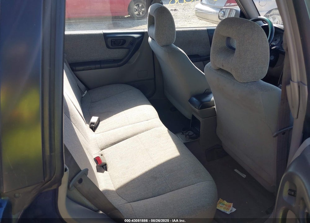 2002 SUBARU FORESTER L VIN: JF1SF63582H757286