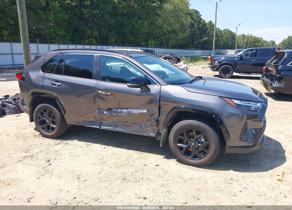 2024 TOYOTA RAV4 XLE VIN: 2T3W1RFV8RC267606