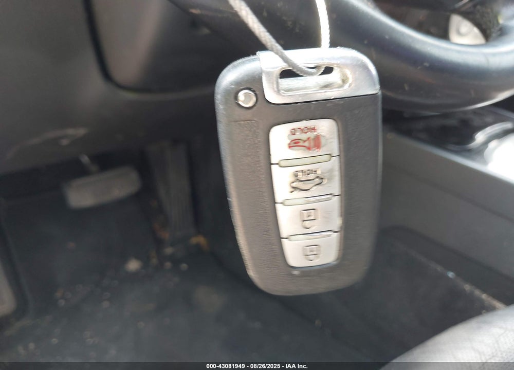 2012 HYUNDAI GENESIS 3.8 VIN: KMHGC4DD7CU197851