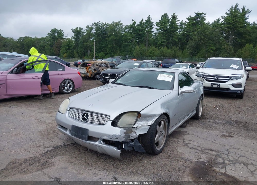 2001 MERCEDES-BENZ SLK 320 VIN: WDBKK65FX1F181446