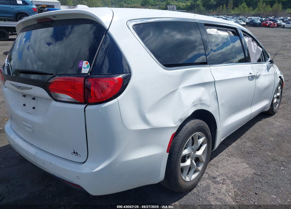 2018 CHRYSLER PACIFICA TOURING PLUS VIN: 2C4RC1FG8JR172180