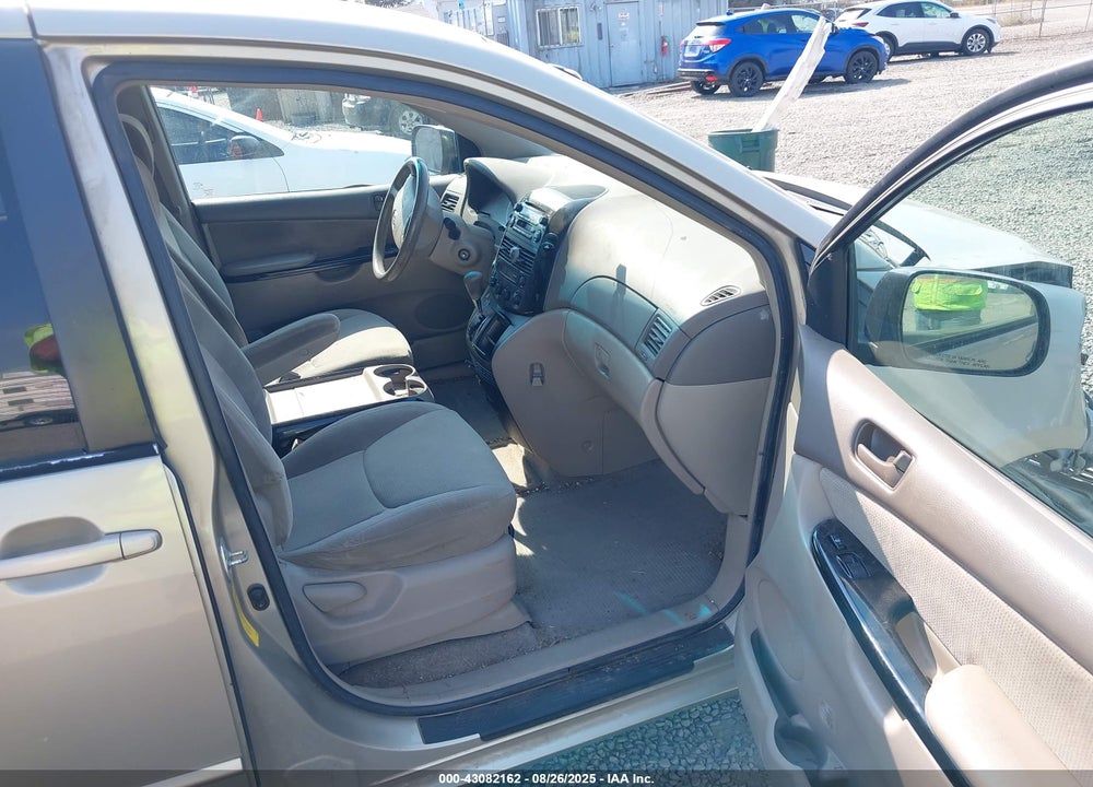 2004 TOYOTA SIENNA LE VIN: 5TDZA23C84S017816
