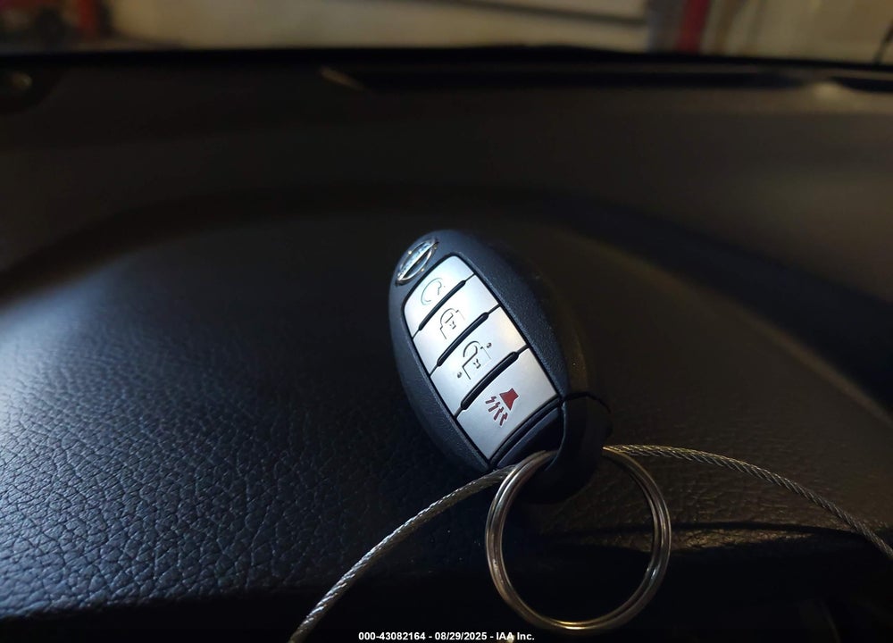 2017 NISSAN ROGUE VIN: JN8AT2MTXHW394633