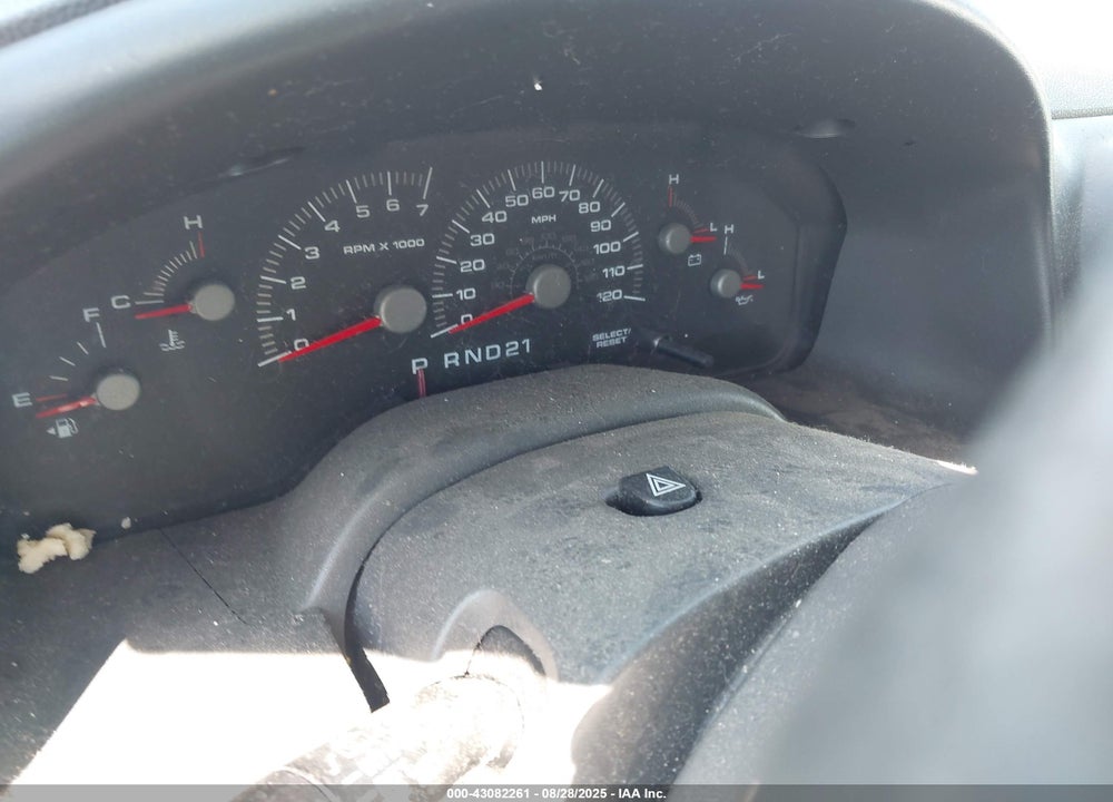 2004 FORD EXPEDITION XLT VIN: 1FMPU16W14LA49101