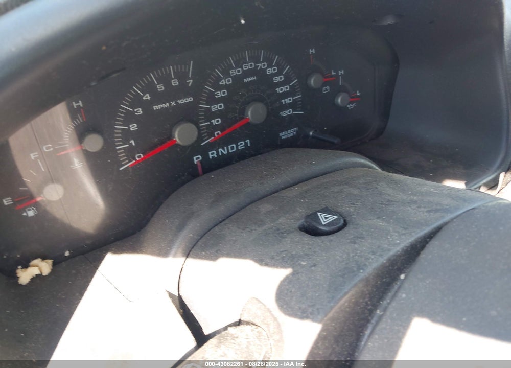 2004 FORD EXPEDITION XLT VIN: 1FMPU16W14LA49101