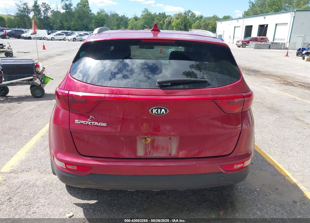 2018 KIA SPORTAGE LX VIN: KNDPMCAC1J7322863
