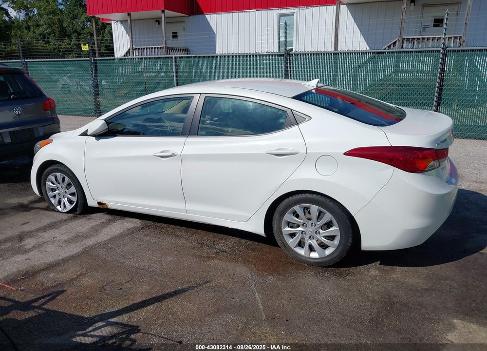 2012 HYUNDAI ELANTRA VIN: 5NPDH4AE2CH071963