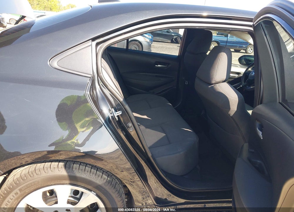 2021 TOYOTA COROLLA LE VIN: 5YFEPMAE1MP178059